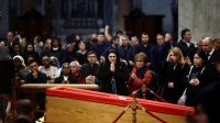 Velório do papa Francisco é encerrado na Basílica de São Pedro, no Vaticano