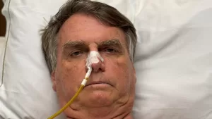 Jair-Bolsonaro-internado-e1745078973694.jpeg