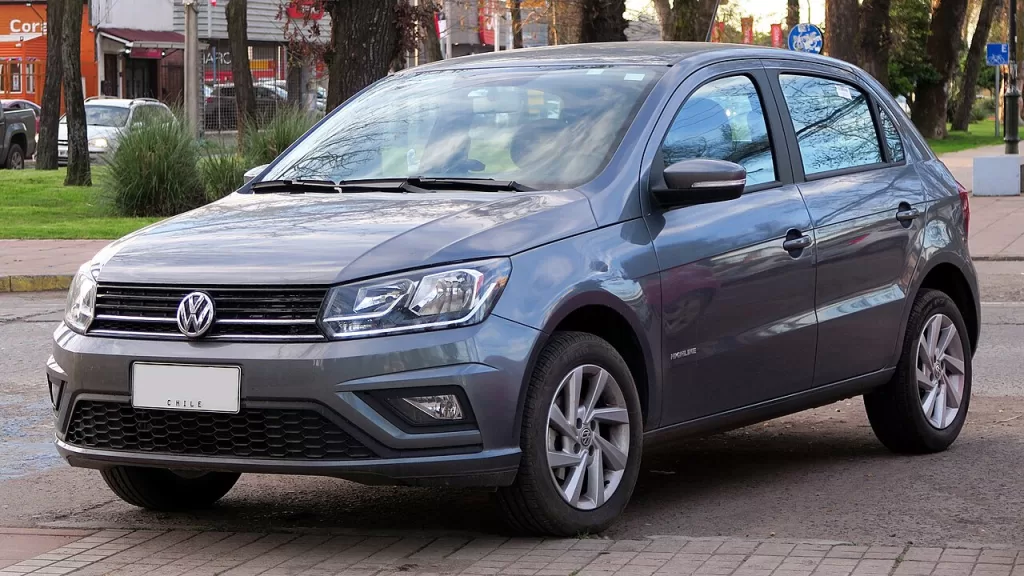 1280px-Volkswagen_Gol_Highline_2023_53708009248_cropped.jpg