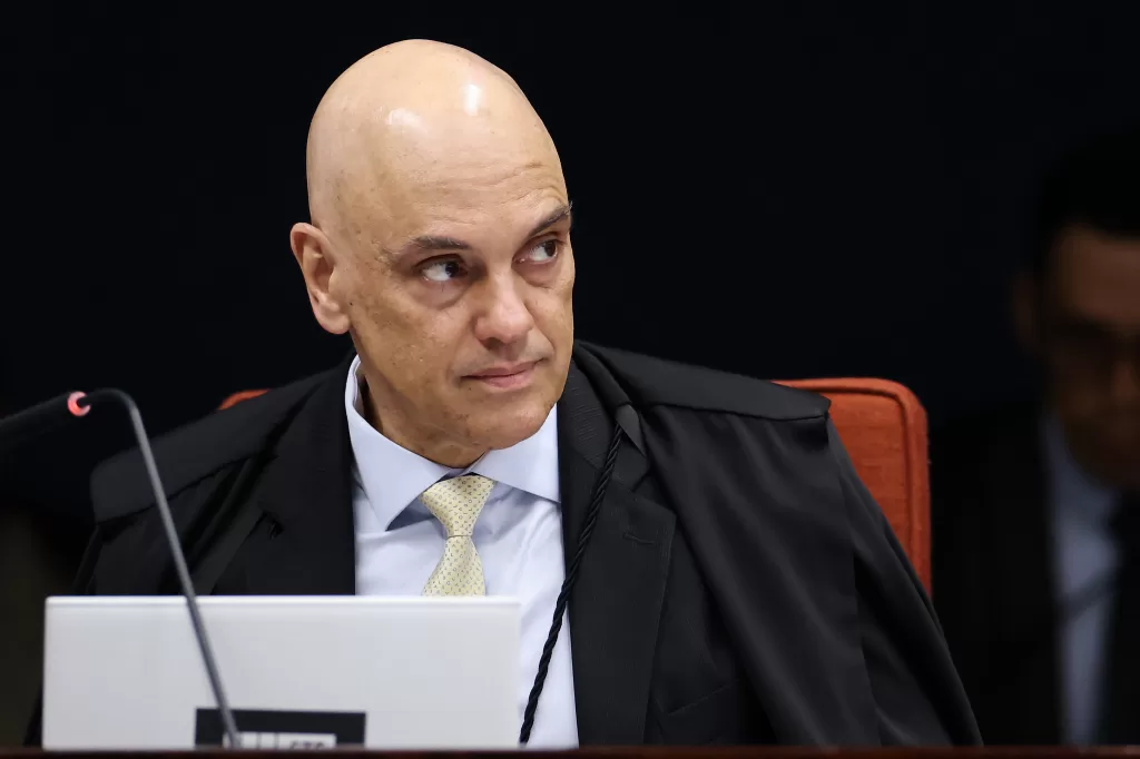 1748296776_moraes.jpg