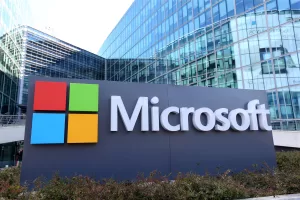2021-09-09t184655z-2067533641-rc2imp9qsldc-rtrmadp-3-health-coronavirus-microsoft.jpg