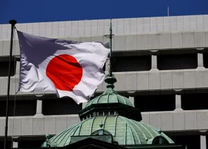 2024-12-19T103211Z_1_LYNXMPEKBI0DF_RTROPTP_4_JAPAN-ECONOMY-BOJ.jpg