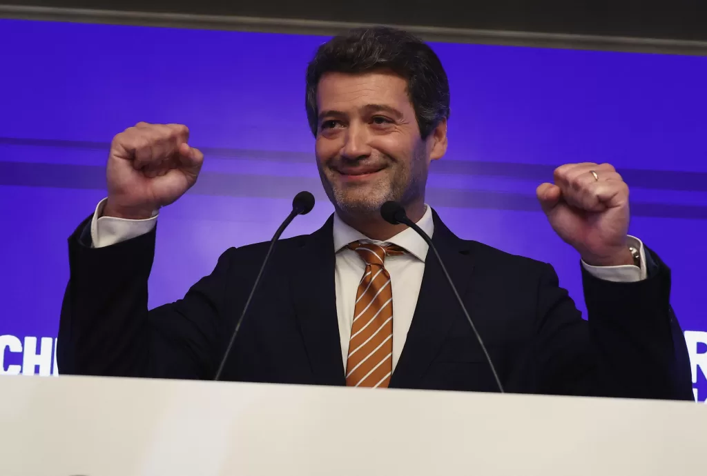 2025-05-18t233424z-285313561-rc2nkeacah1c-rtrmadp-3-portugal-election.jpg