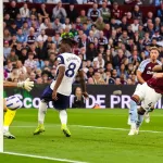 Aston Villa vence Tottenham, entra no G5 da Premier League e pressiona City