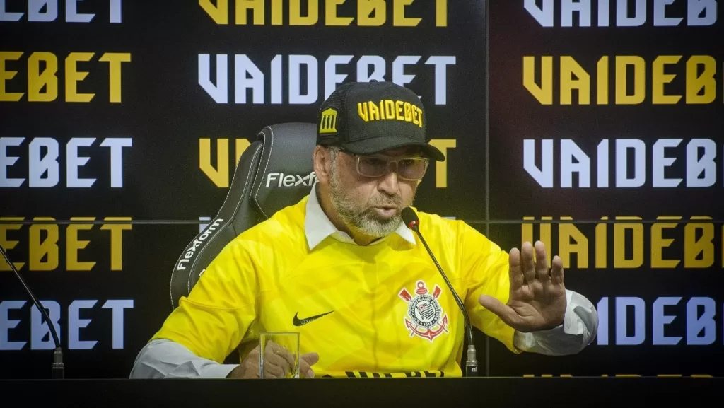 Corinthians: votação de impeachment de Augusto Melo tem data confirmada
