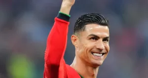 Cristiano Ronaldo lidera ranking dos atletas mais bem pagos em 2025