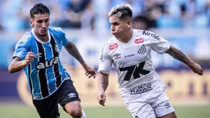 Gremio-Santos-Brasileirao-e1746497845696.jpg