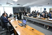 Governistas admitem CPMI do INSS e articulam por relatoria
