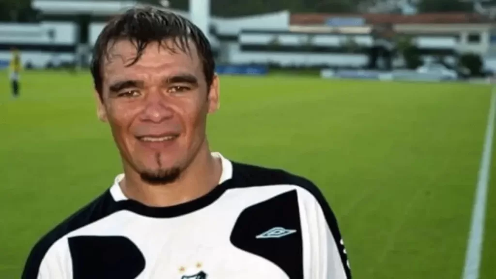 Julio-Manzur-Santos.webp.png