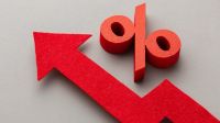 Taxas de juros sobem, seguindo rendimento de Treasuries