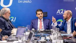 Reuniao-na-AGU-discute-ressarcimento-a-aposentados.jpg