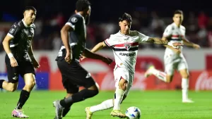 São Paulo empata com o Libertad no fim e está nas oitavas da Libertadores