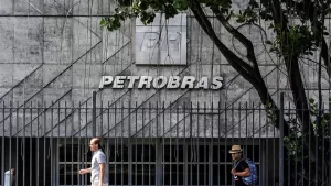 Sede-da-Petrobras-no-RJ-EFE-Antonio-Lacerda-crop-20220701174319.jpg