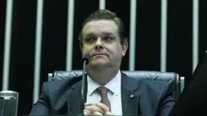 Wolney-Queiroz-plenario-da-Camara.jpg