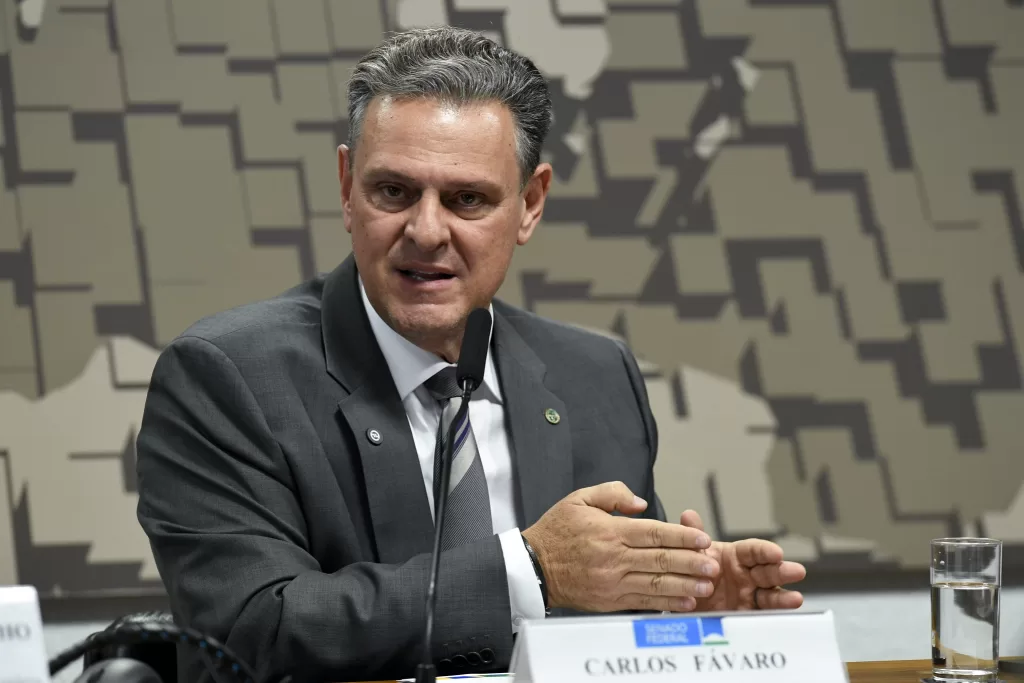 carlos-favaro.jpg