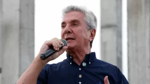 collor-1-crop-20230517200312.jpg