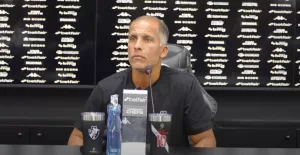 felipe-maestro-vasco-coletiva-e1746151601760.png
