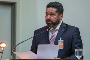 presidente-Correios-aumento-scaled.jpg