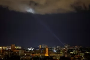2024-05-08t051442z-1516293905-rc20m7aeclvl-rtrmadp-3-ukraine-crisis-attack-kyiv.jpg