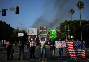 2025-06-09t013702z-48232635-rc2pyeaij7dd-rtrmadp-3-usa-migration-protest-los-angeles.jpg