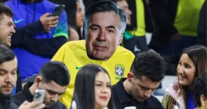 Com Carlo Ancelotti, o brasileiro pode voltar a vestir a sua chuteira