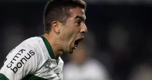 Coritiba e Athletico sofrem, mas os resultados distanciam a dupla na Série B