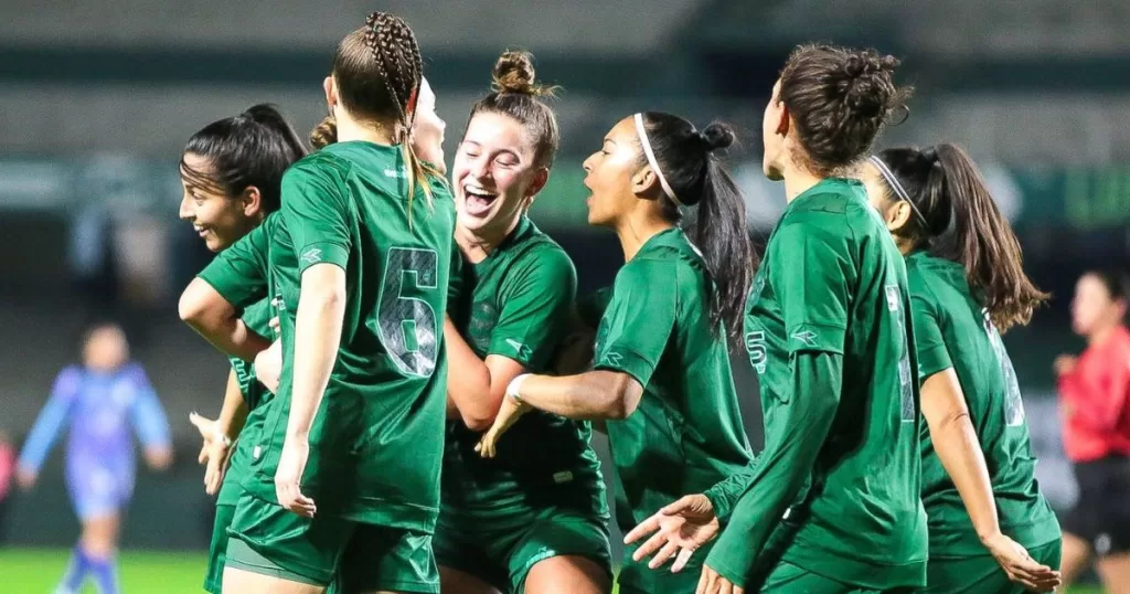 Coritiba vence no Couto e avança na Copa do Brasil Feminina