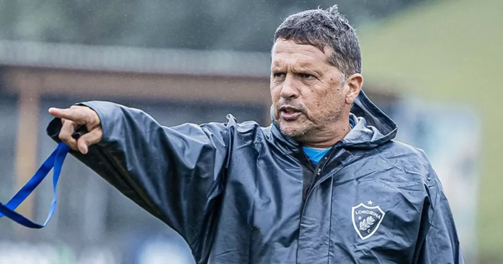 Londrina perde técnico Claudinei Oliveira para o Paysandu
