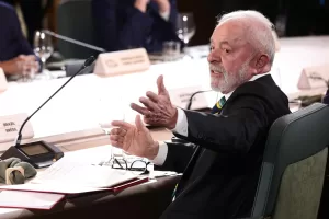 Lula-G7.jpg