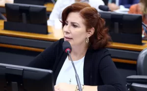 carla-zambelli.jpg