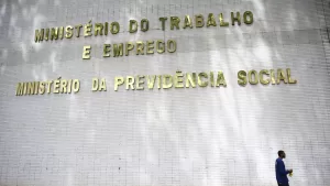 fachada-ministerio_mcamgo_abr_100420231818-11-crop-20240228172823.jpg