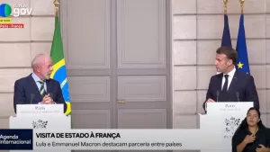 lula-com-macron-foto-reproducao-youtube-canal-gov.jpg