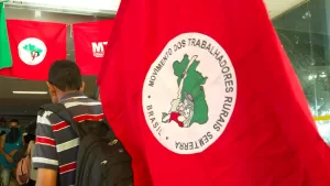 mst.abril_.vermelho.jpg