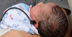 teste-orelhinha-bebes.jpg